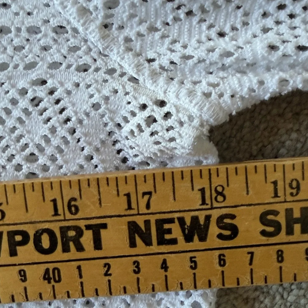 Free People Beach White Eyelet Bell Sleeve Cover Up Dress Size XS - Picture 8 of 9